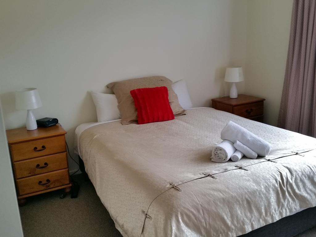 Kea Cottage Te Anau Esterno foto